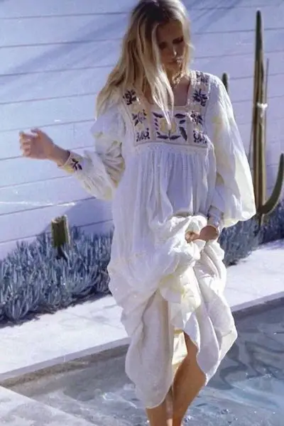 Robe Longue Hippie Boheme Blanche au tissu raffiné